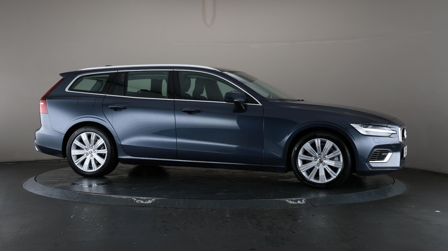 Used Volvo V60 2021 for sale - 76137349: Photo 58