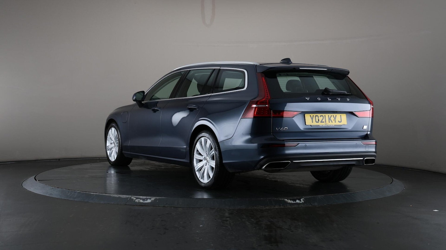 Used Volvo V60 2021 for sale - 76137349: Photo 68