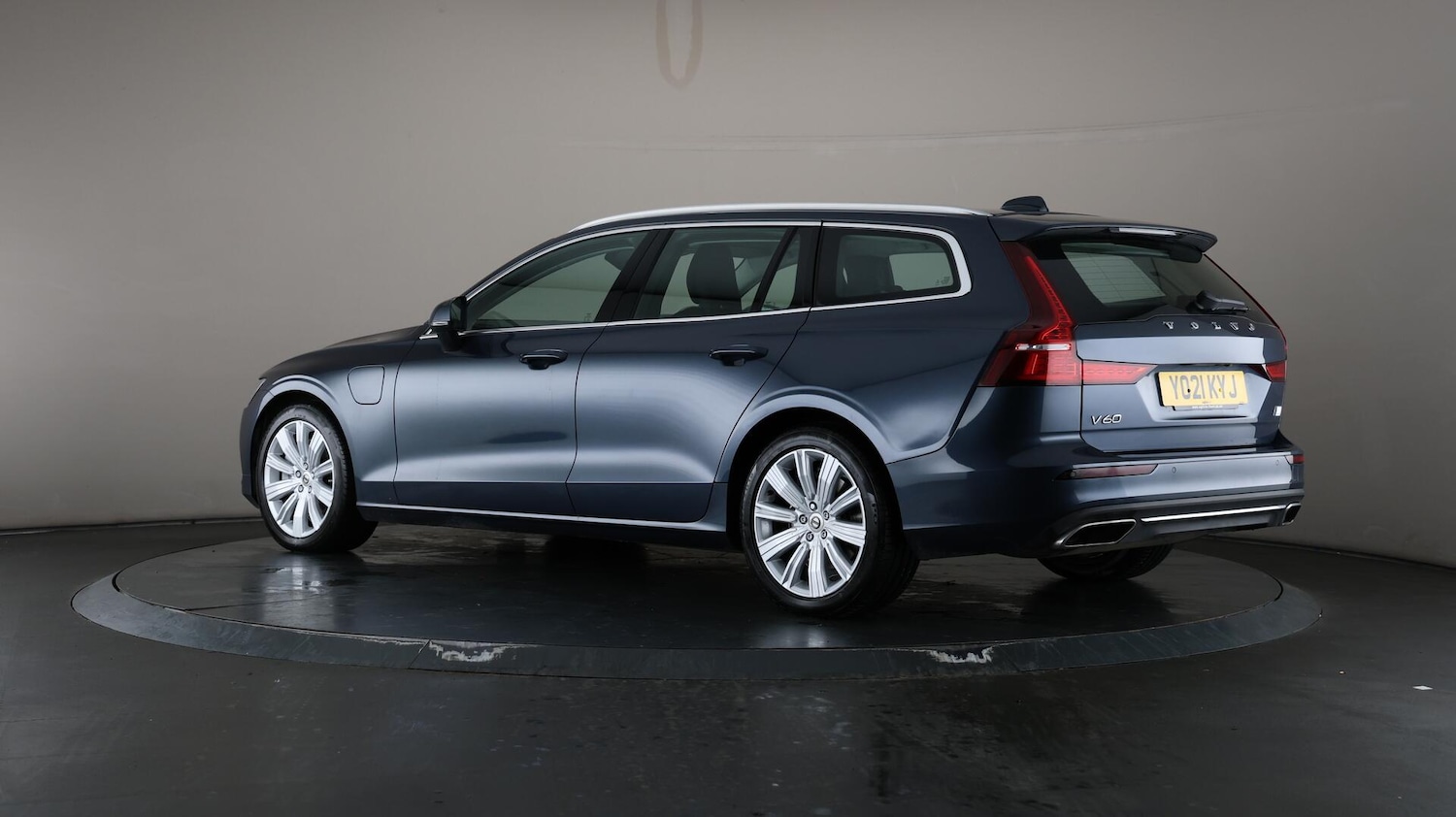 Used Volvo V60 2021 for sale - 76137349: Photo 74