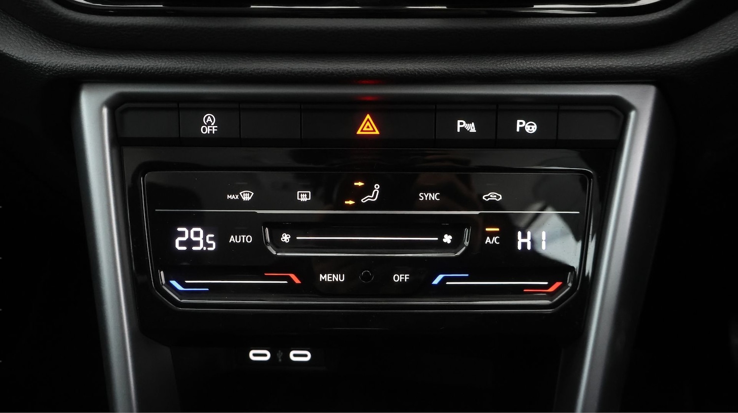 Used Volkswagen T-Roc 2023 for sale - 77610218: Photo 11