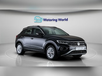 Used Volkswagen T-Roc 2023 for sale - 77610218: Photo