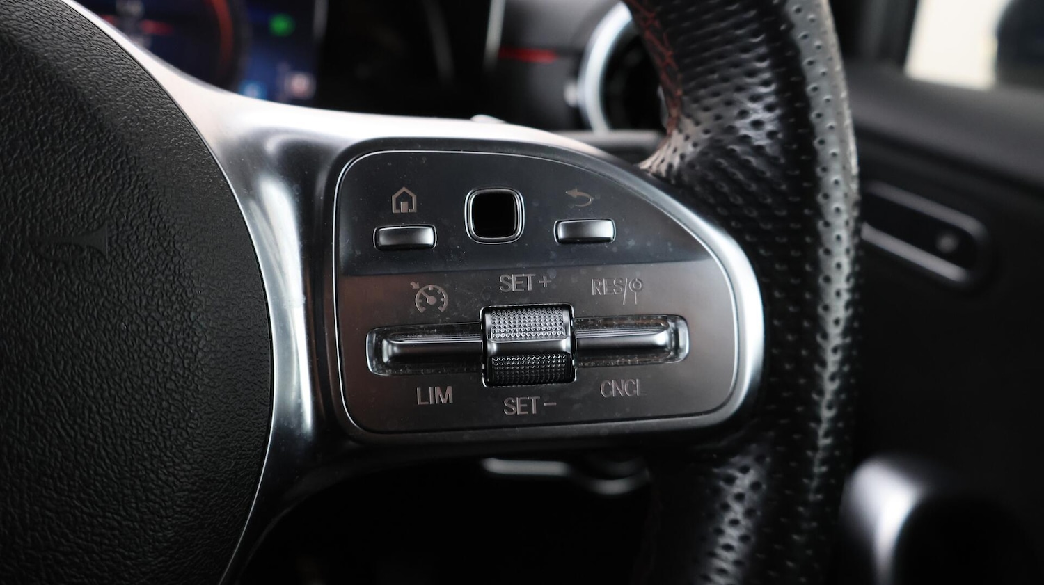 Used Mercedes-Benz A-Class 2021 for sale - 76432944: Photo 24