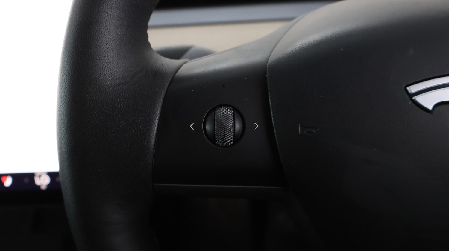 Used Tesla Model Y 2022 for sale - 76122768: Photo 23