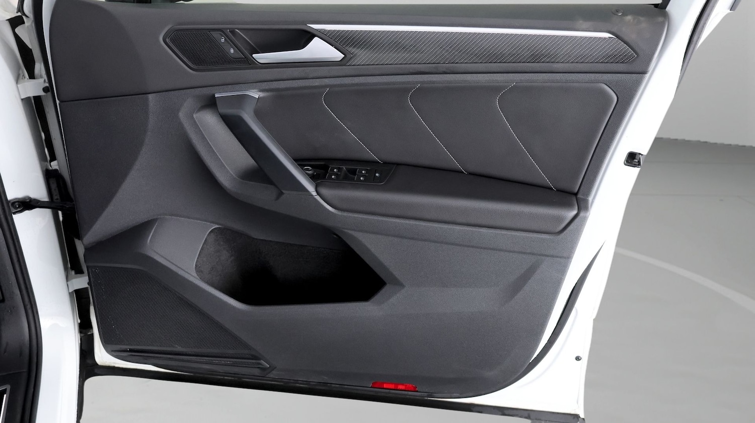 Used Volkswagen Tiguan 2023 for sale - 78062355: Photo 15