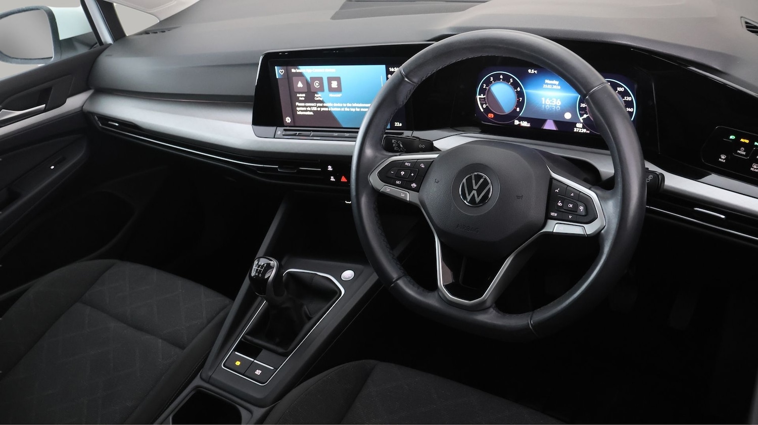 Used Volkswagen Golf 2023 for sale - 77643922: Photo 9