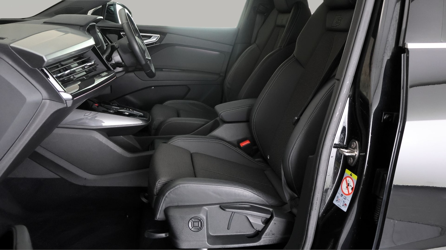 Used Audi Q4 e-tron 2022 for sale - 77558438: Photo 13