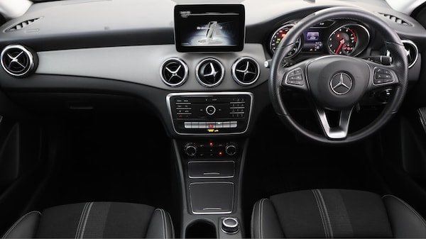Used Mercedes-Benz GLA 2019 for sale - 76283388: Photo 13
