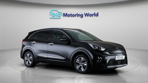 Used Kia Niro 2021 for sale - 76282620: Photo 1