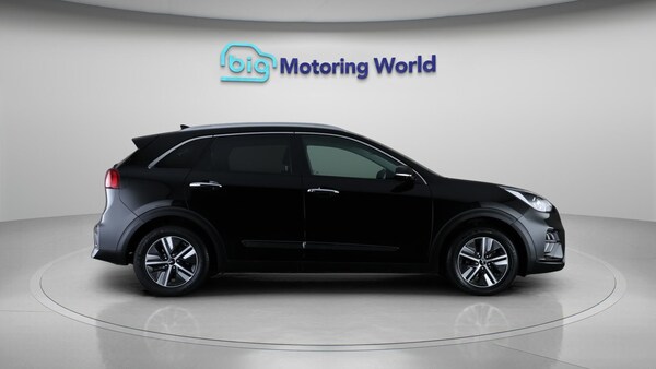 Used Kia Niro 2021 for sale - 76282620: Photo 8