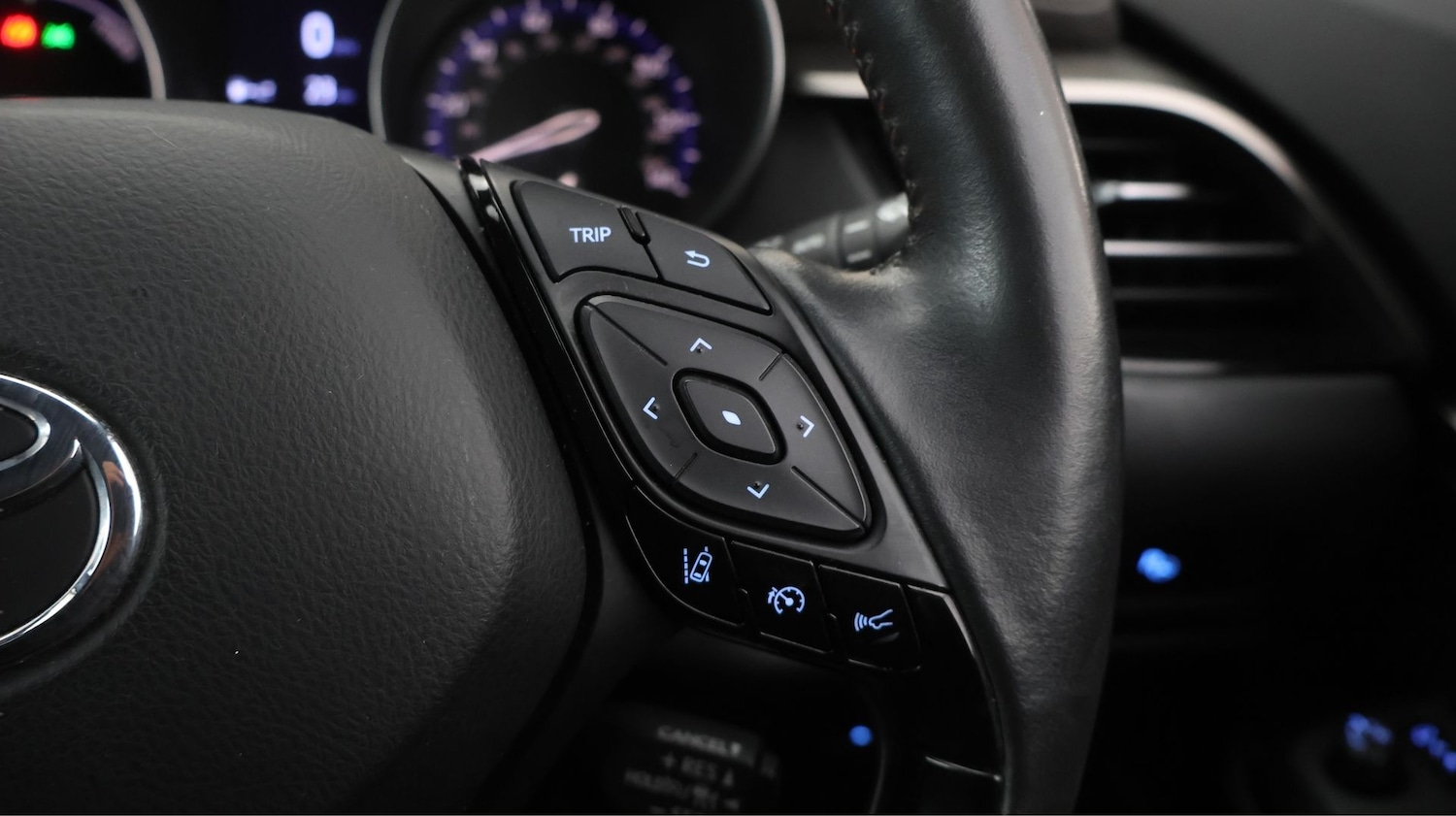 Used Toyota C-HR 2020 for sale - 77461006: Photo 23