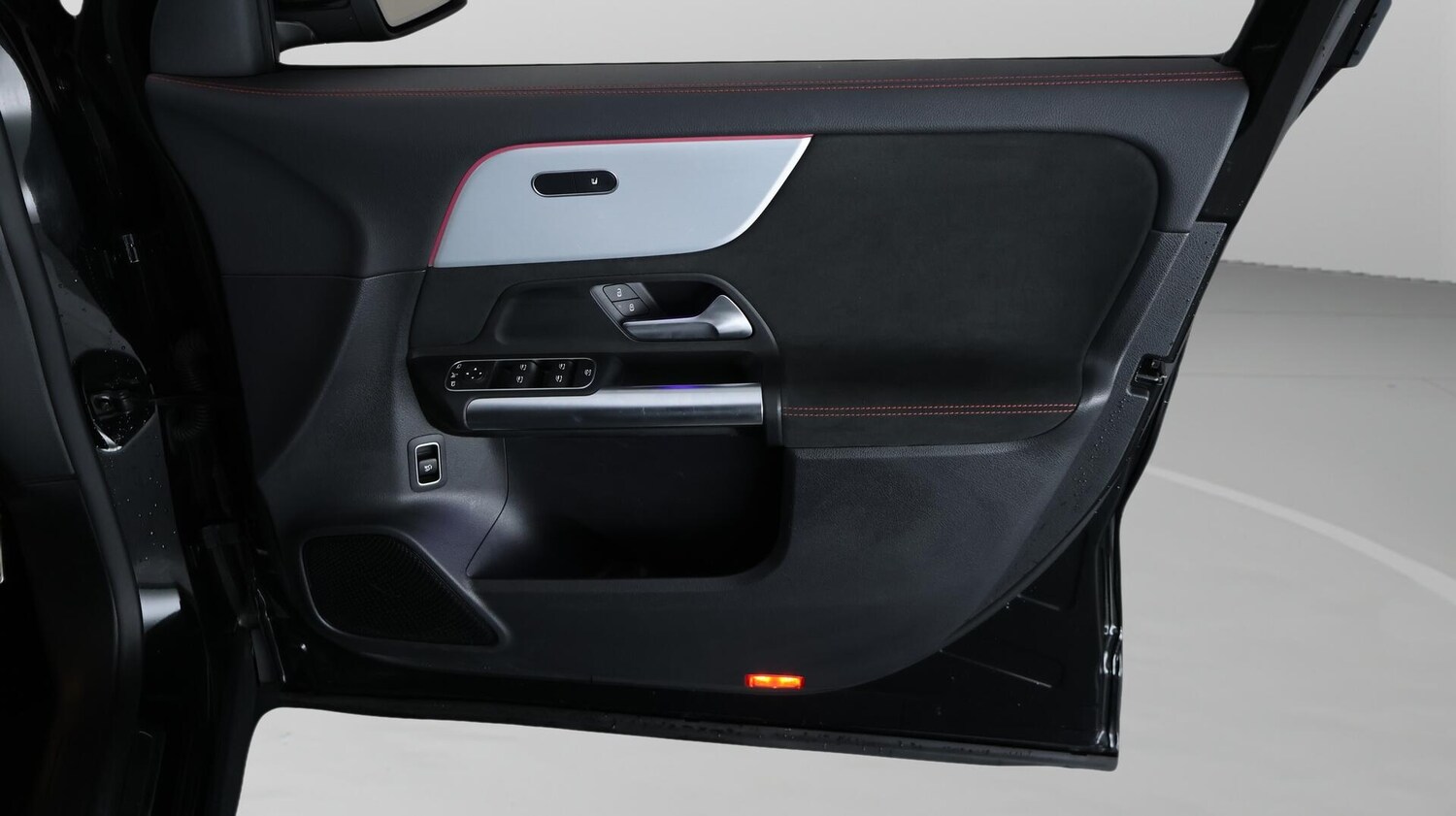 Used Mercedes-Benz EQA 2022 for sale - 76644707: Photo 15