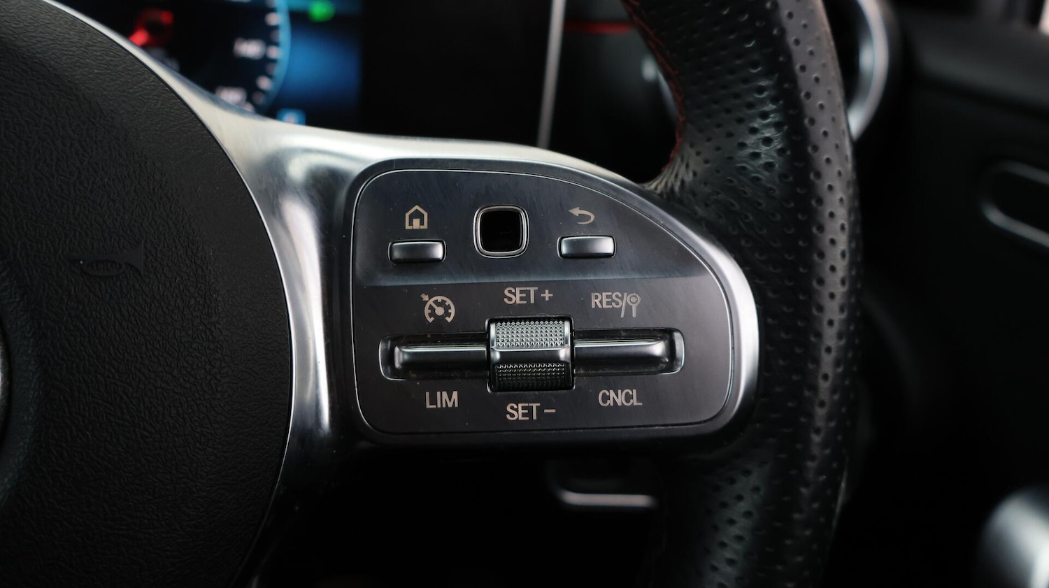 Used Mercedes-Benz A-Class 2020 for sale - 76765398: Photo 25