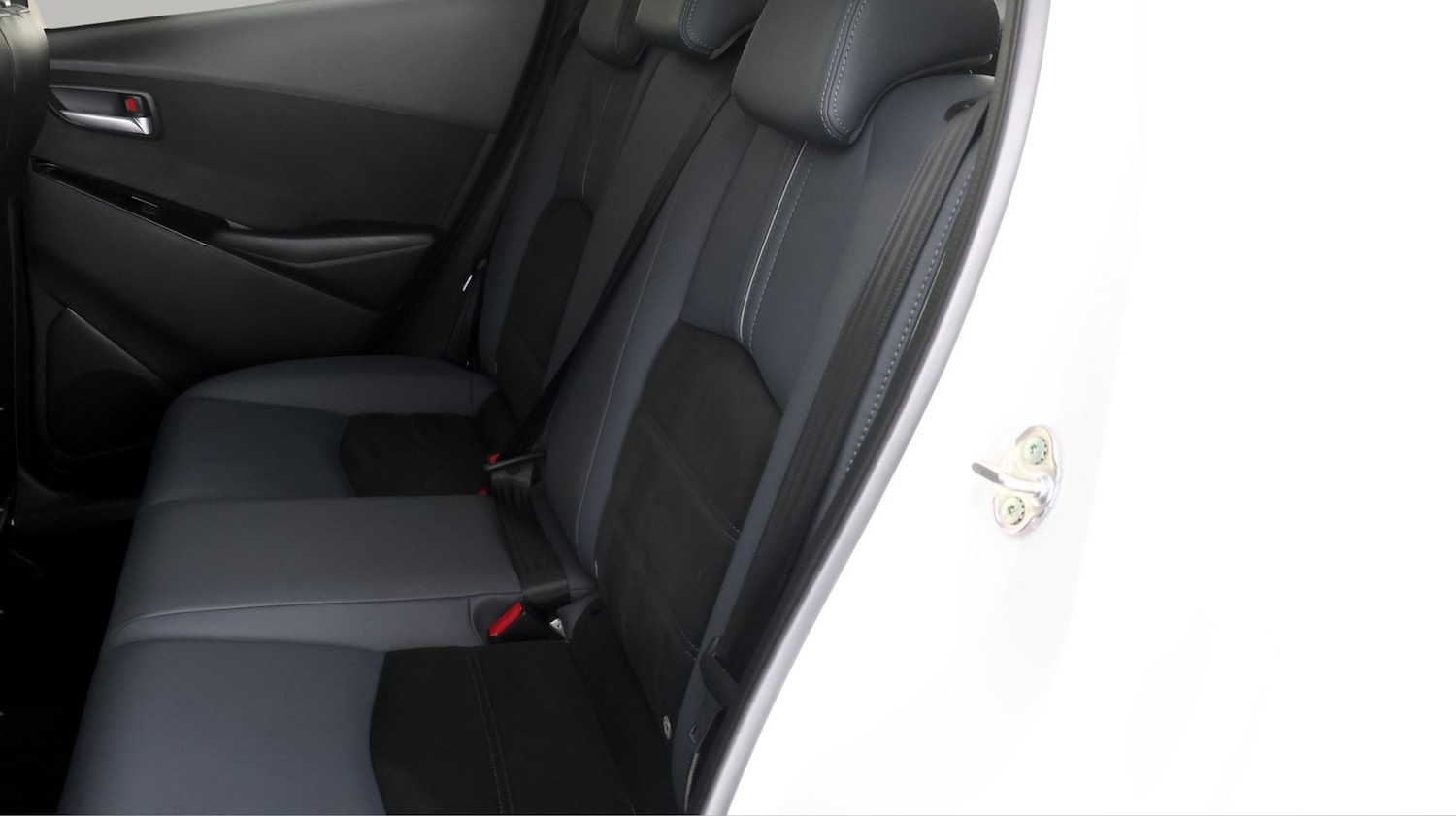 Used Mazda Mazda2 2023 for sale - 77316704: Photo 16