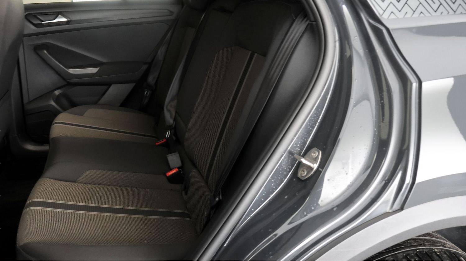 Used Volkswagen T-Roc for sale - 77497689: Photo 15