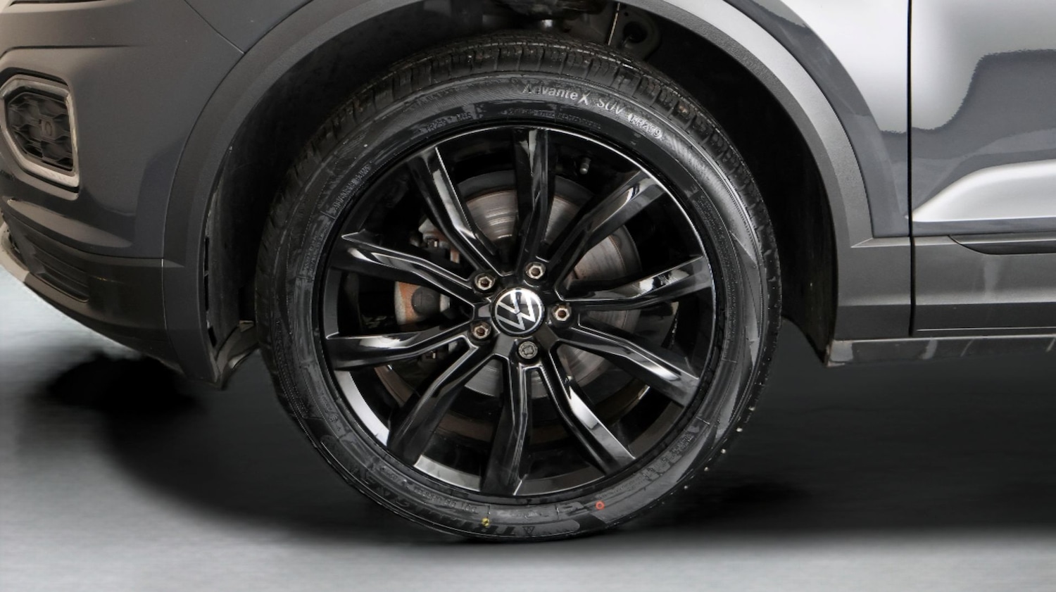 Used Volkswagen T-Roc for sale - 77497689: Photo 17