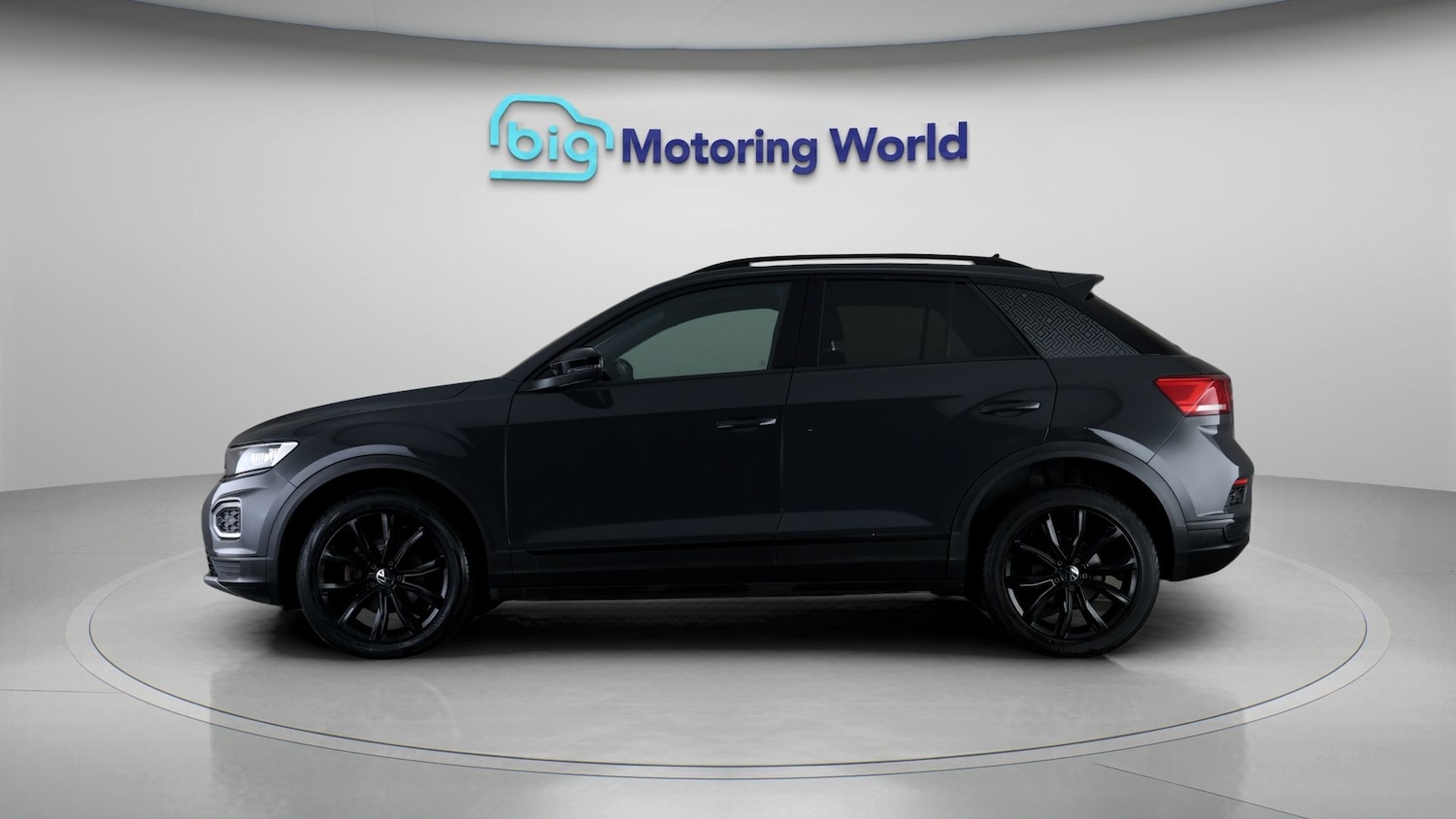 Used Volkswagen T-Roc for sale - 77497689: Photo 4