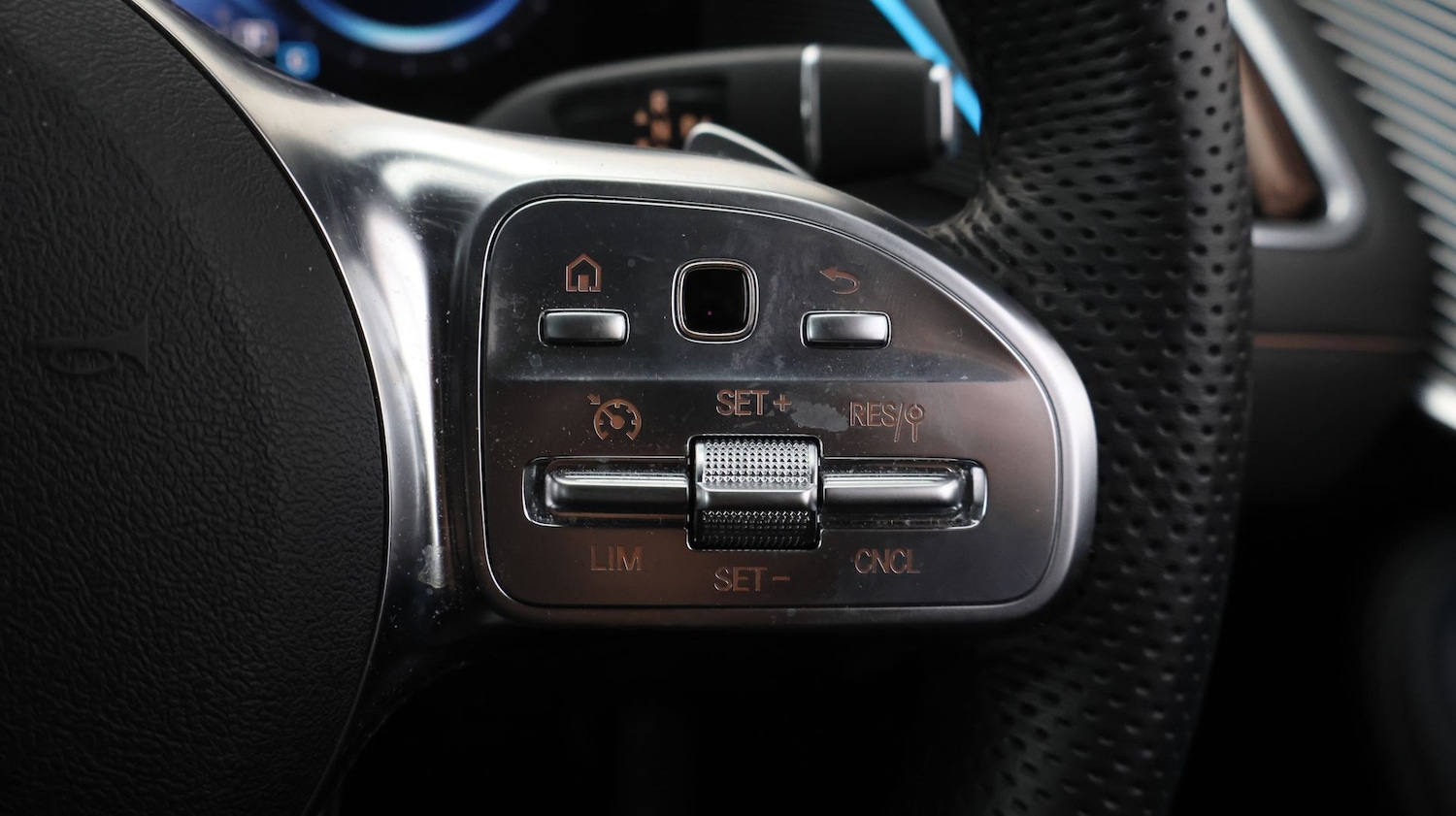 Used Mercedes-Benz EQC for sale - 77181794: Photo 23