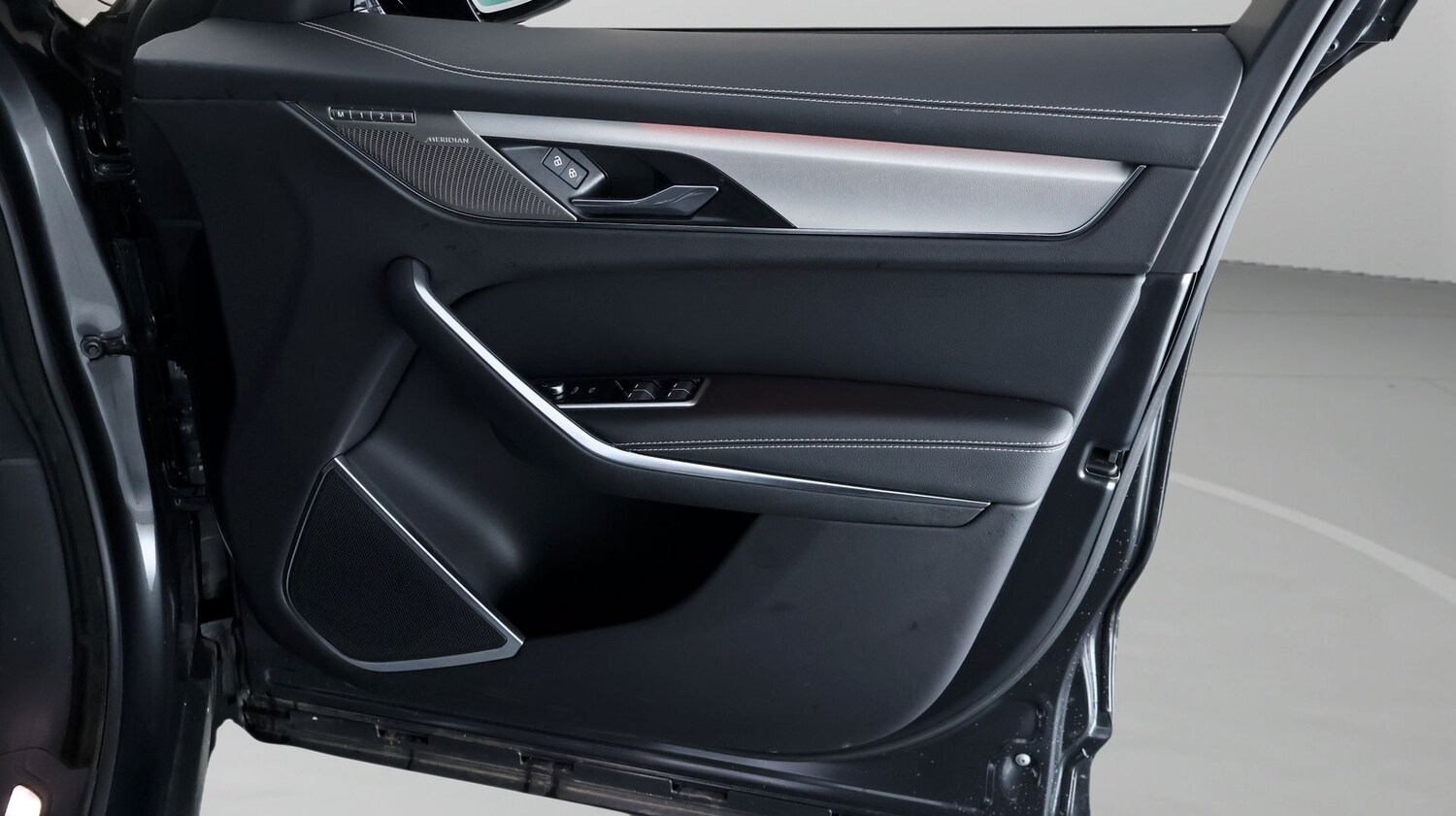 Used Jaguar F-Pace for sale - 78125055: Photo 14