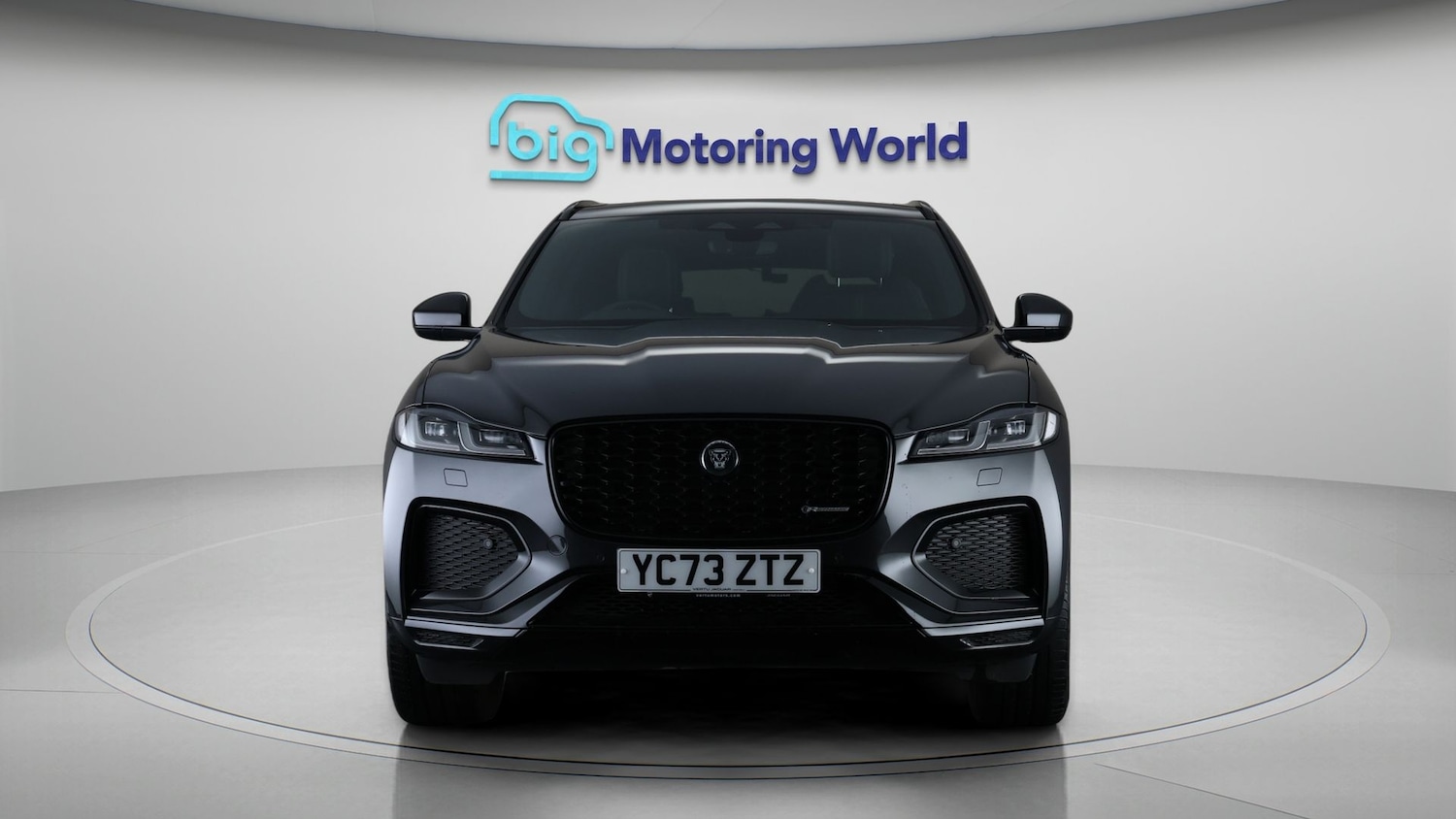 Used Jaguar F-Pace for sale - 78125055: Photo 2