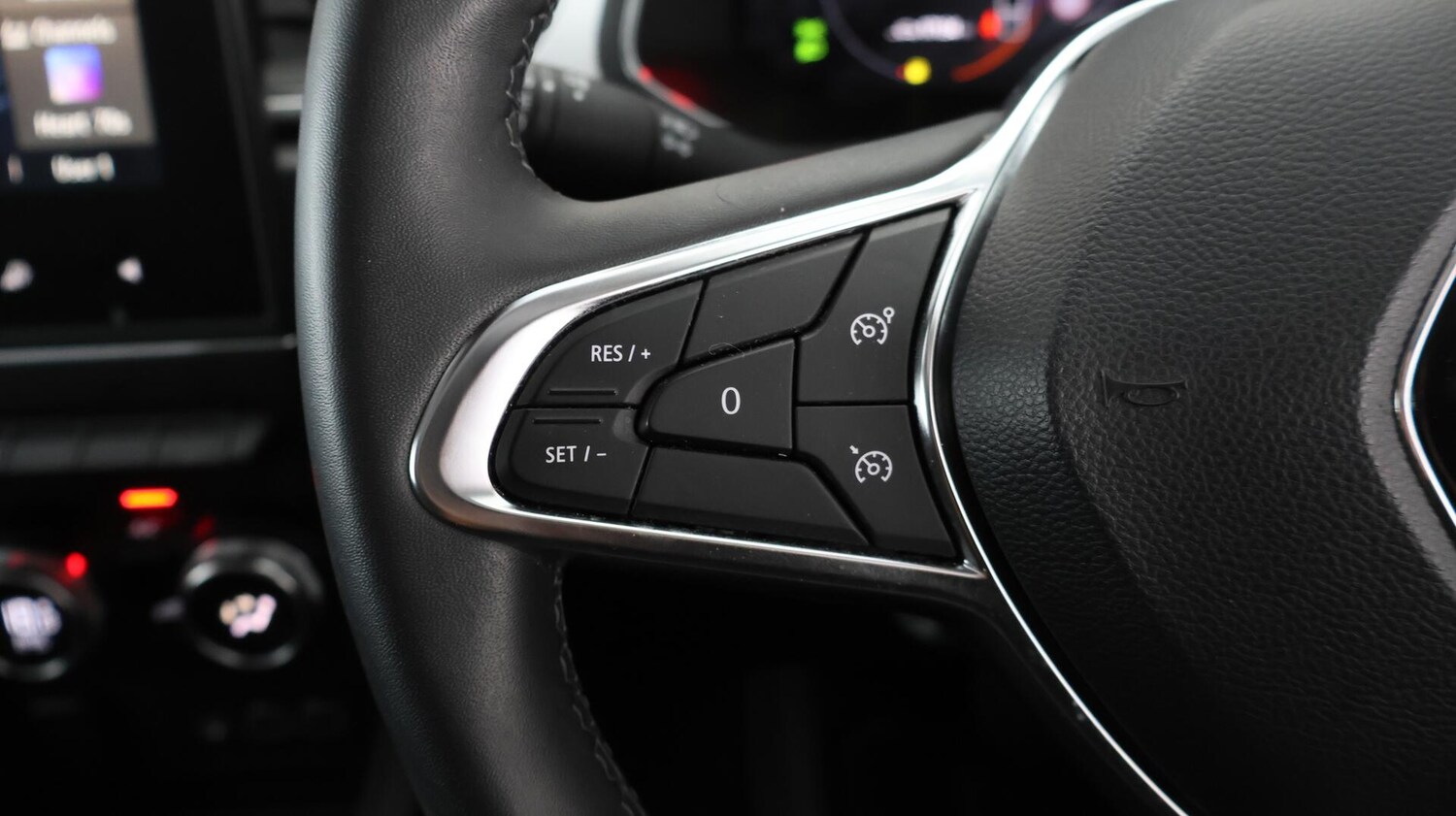 Used Renault Captur 2023 for sale - 76423846: Photo 23