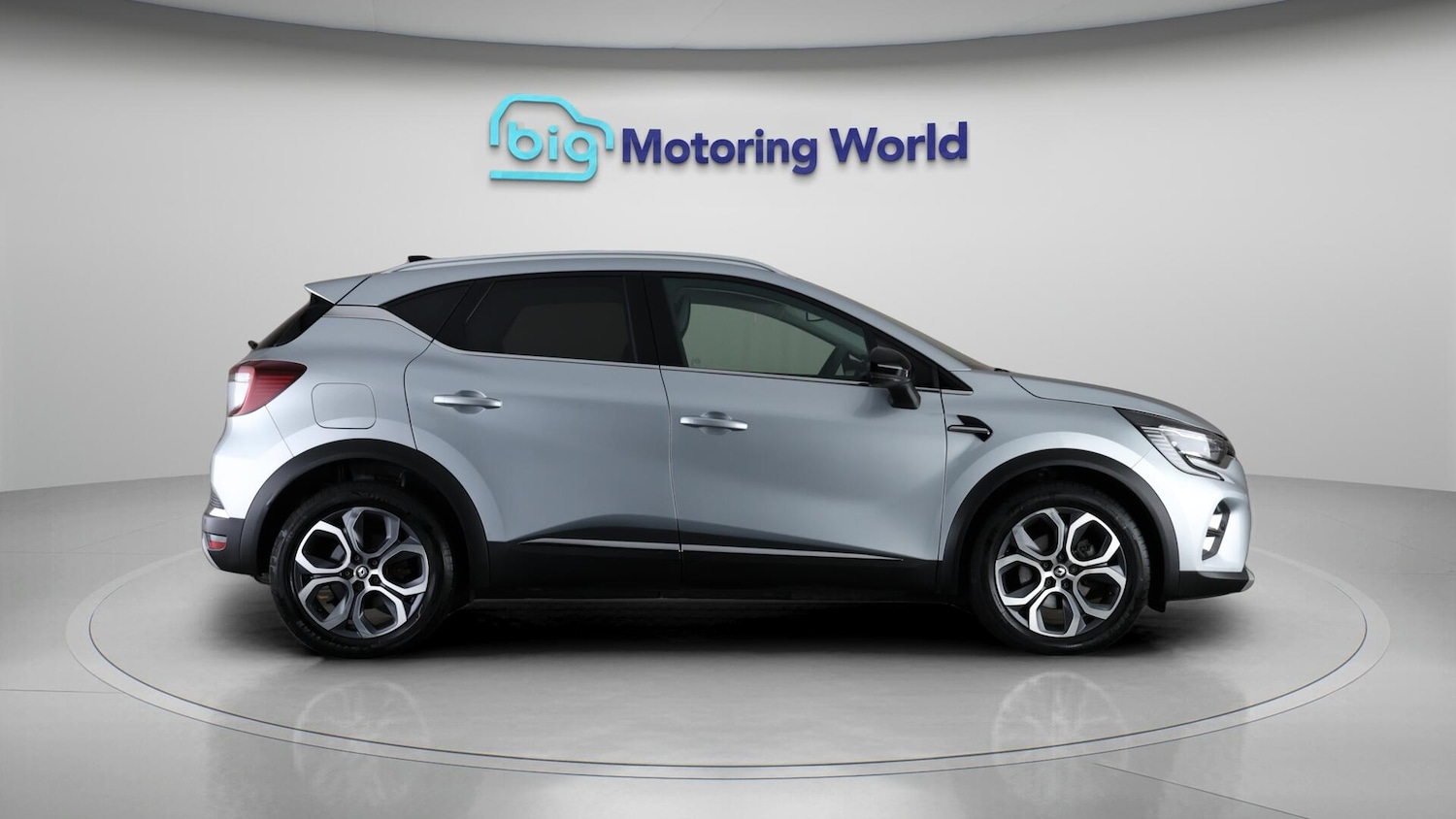 Used Renault Captur 2023 for sale - 76423846: Photo 9