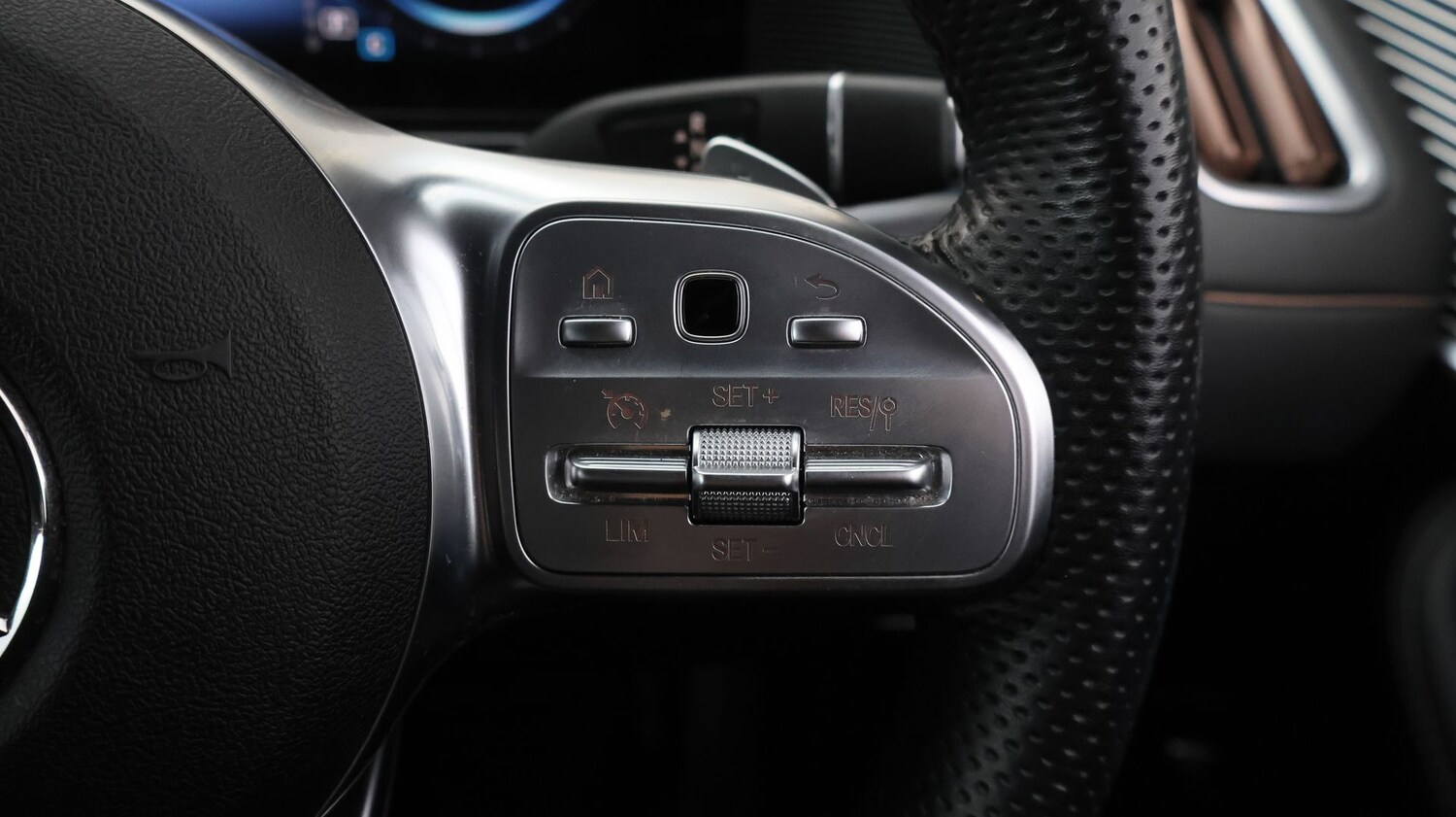 Used Mercedes-Benz EQC 2022 for sale - 78078806: Photo 25