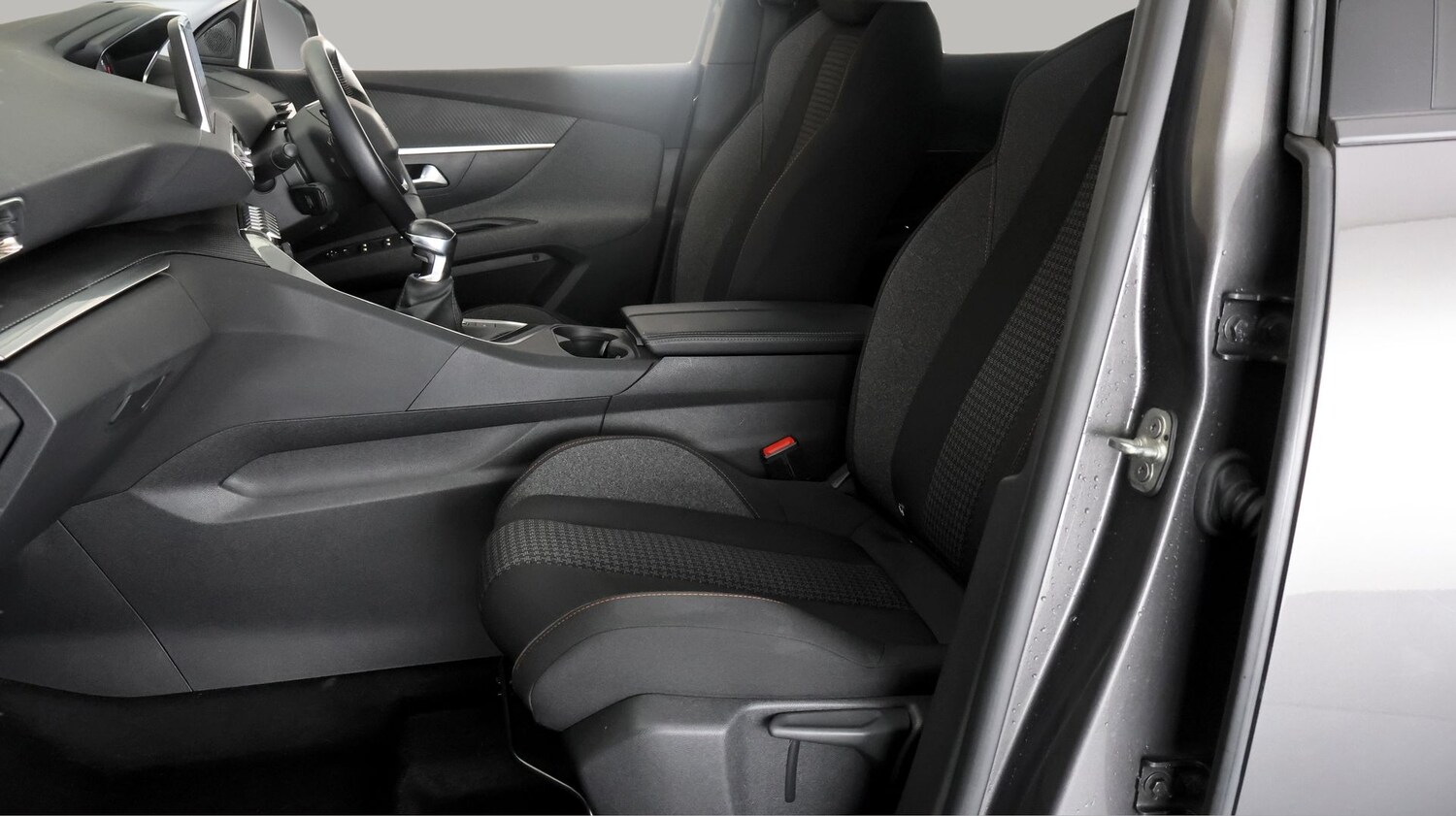 Used Peugeot 3008 2023 for sale - 77917458: Photo 13