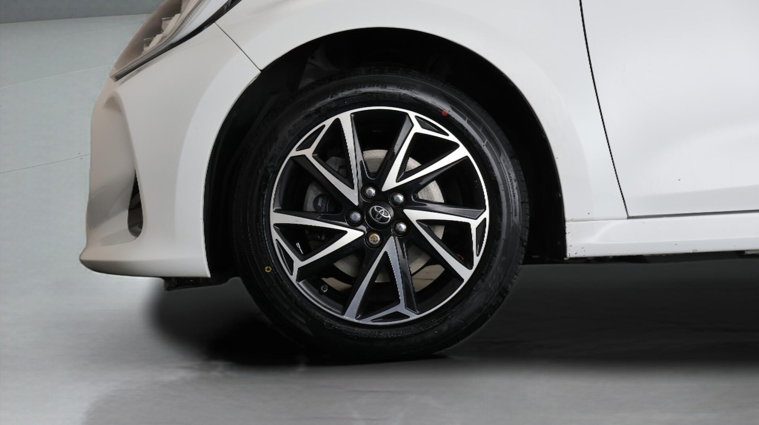 Used Toyota Yaris 2021 for sale - 76657810: Photo 18