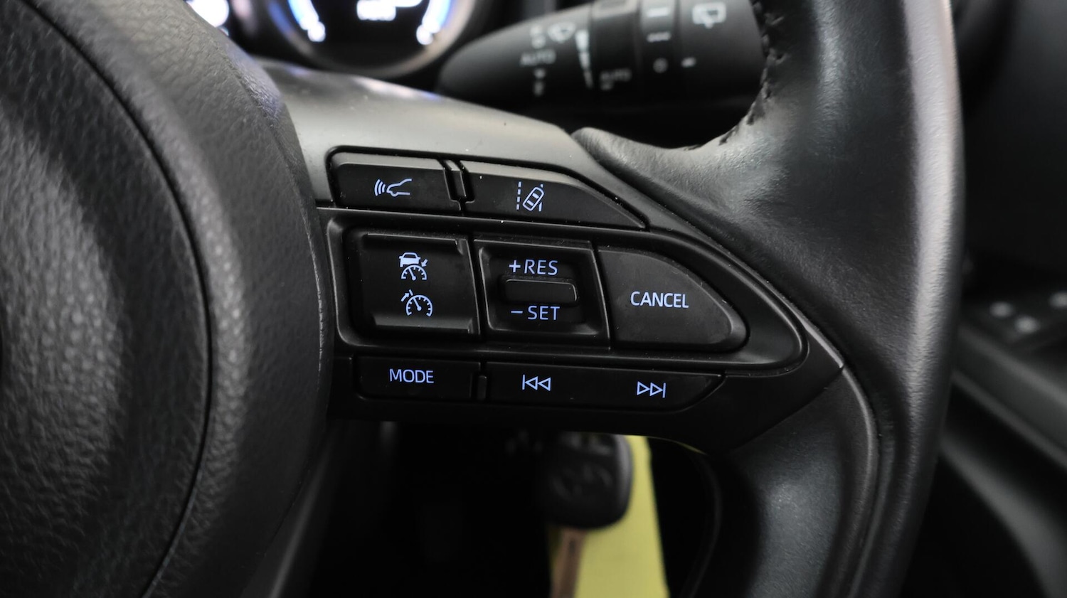 Used Toyota Yaris 2021 for sale - 76657810: Photo 24