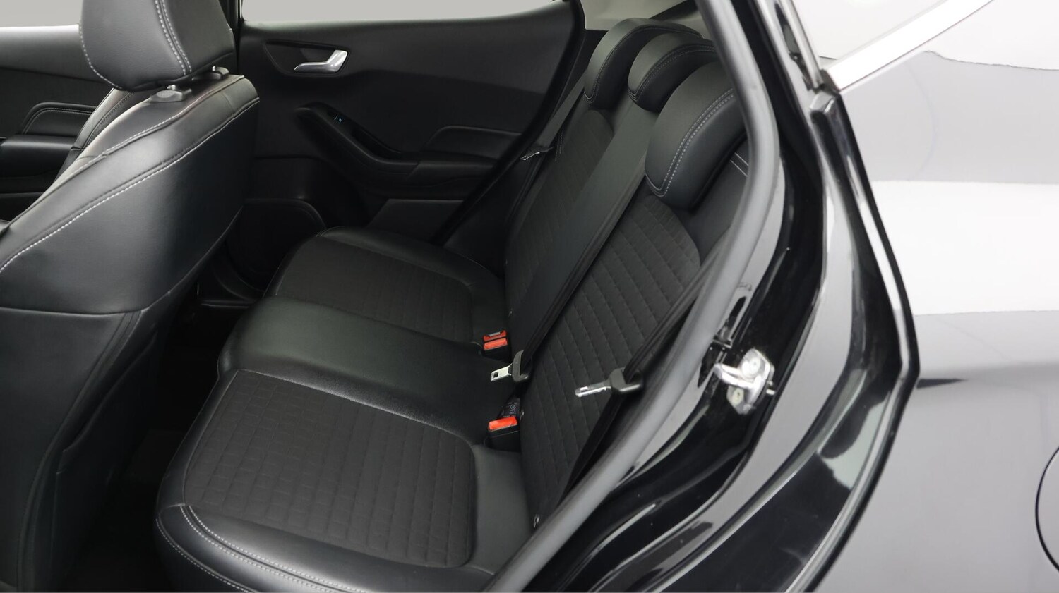 Used Ford Fiesta 2019 for sale - 76633987: Photo 17