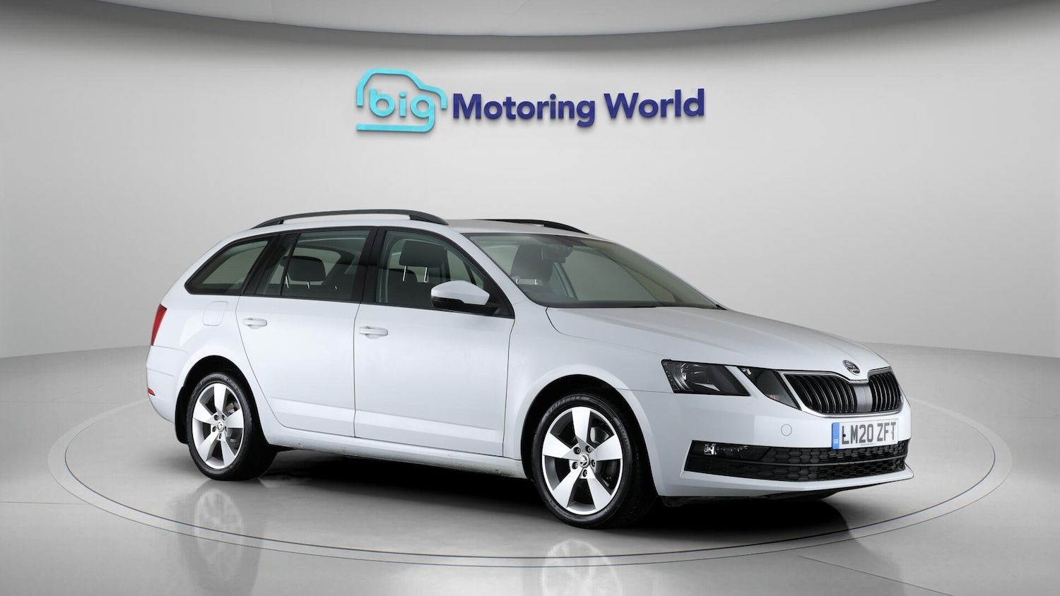 Used Skoda Octavia 2020 for sale - 76032164: Photo 2