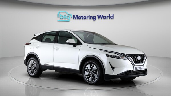 Used Nissan Qashqai 2023 for sale - 76060170: Photo 2