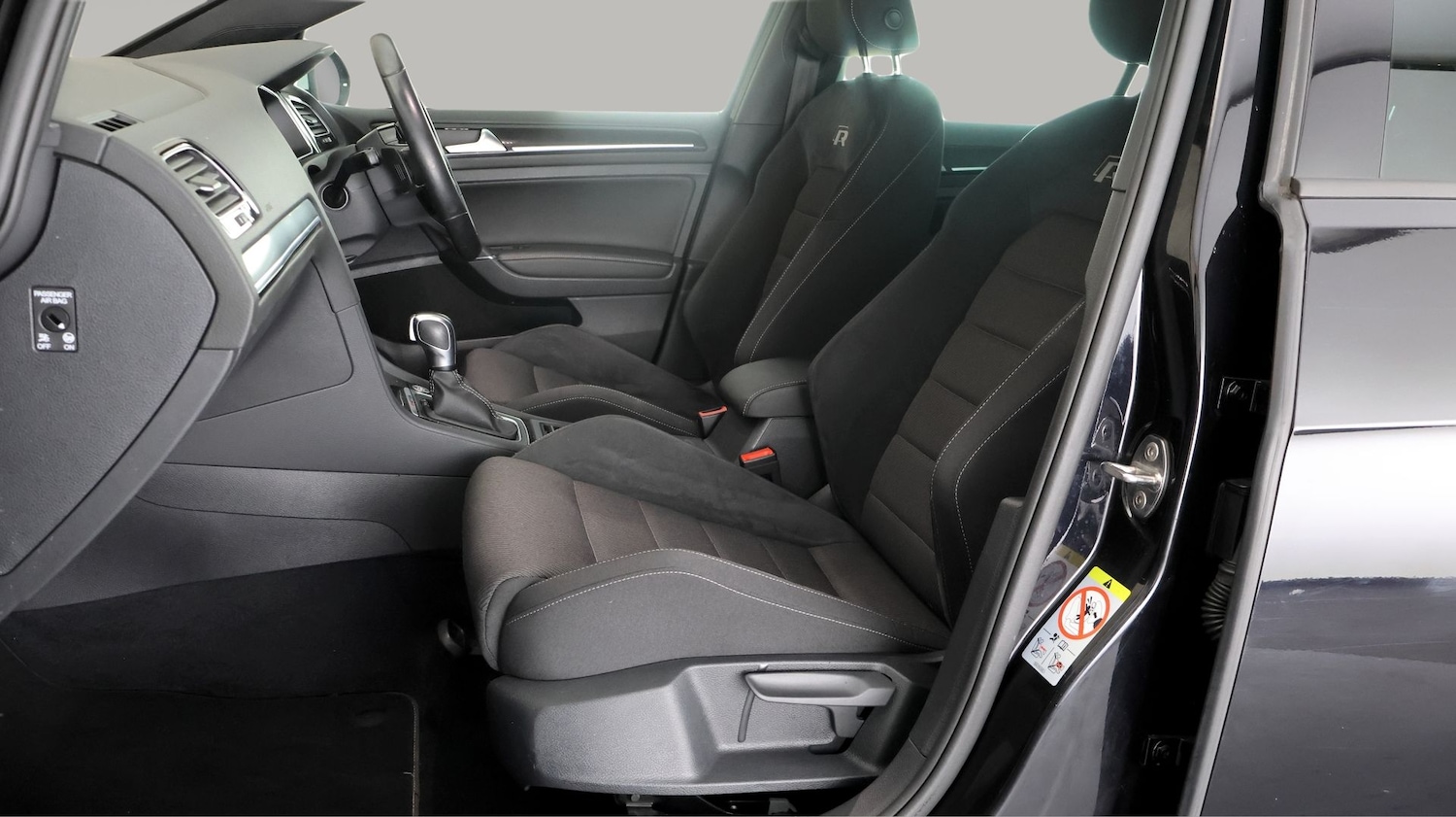 Used Volkswagen Golf 2020 for sale - 77635398: Photo 13