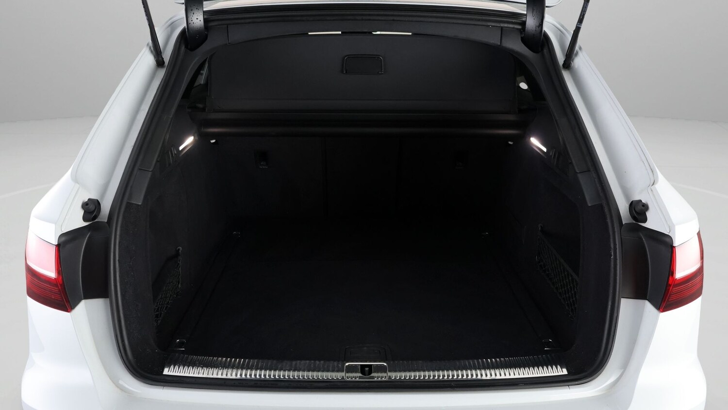 Used Audi A4 2022 for sale - 77398296: Photo 17