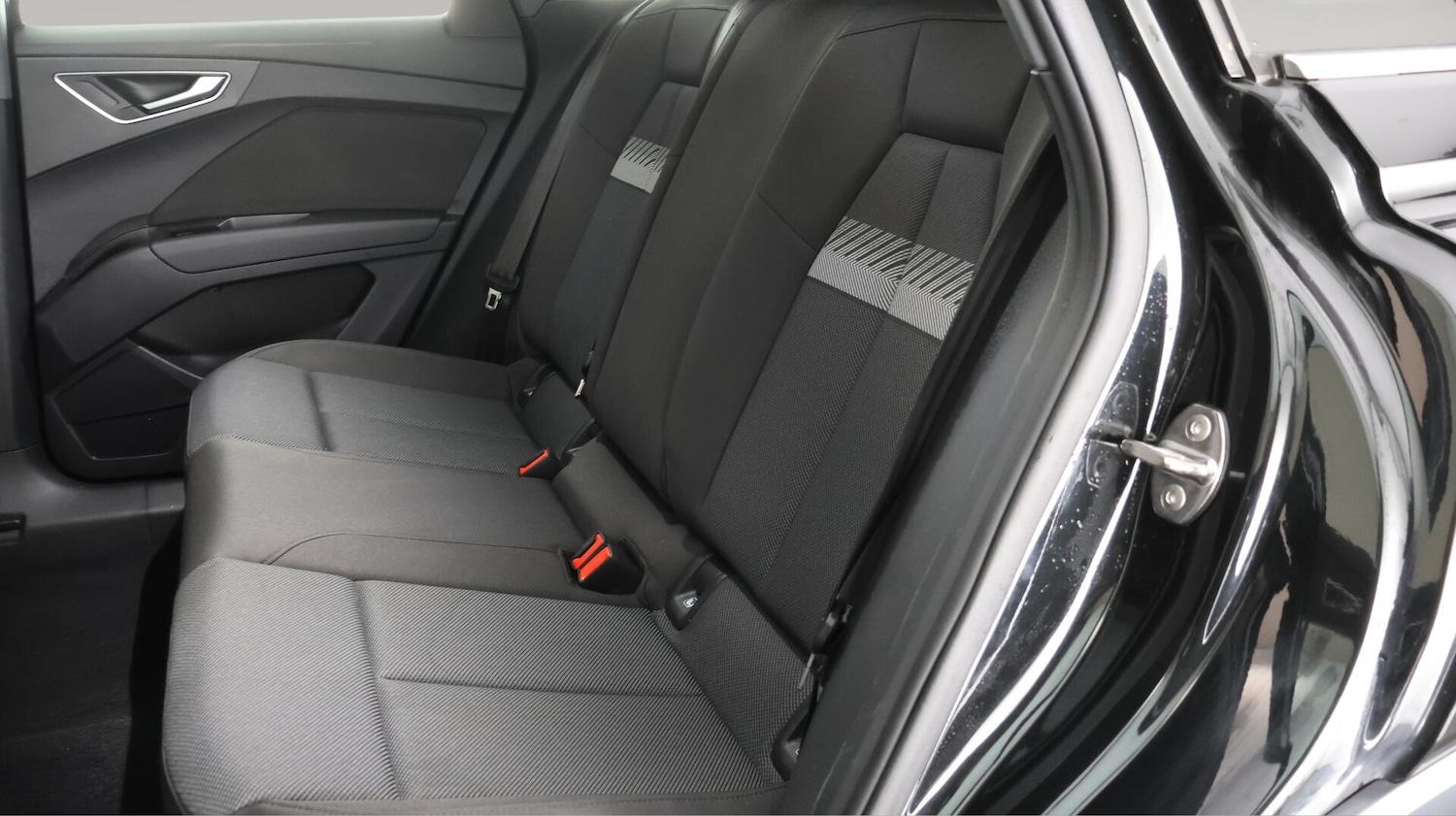 Used Audi Q4 e-tron 2022 for sale - 76671617: Photo 16