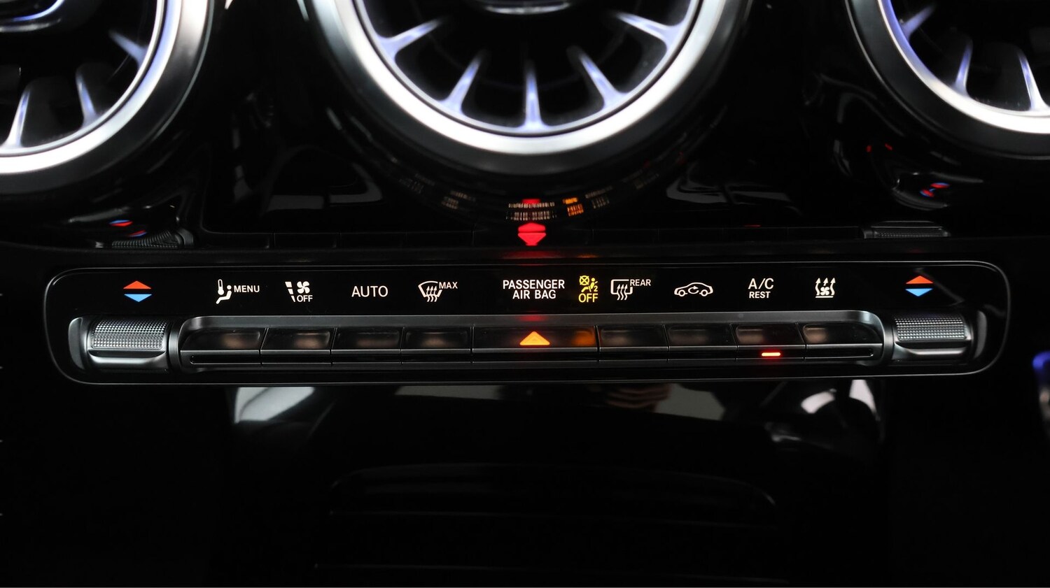 Used Mercedes-Benz CLA 2021 for sale - 77352127: Photo 12