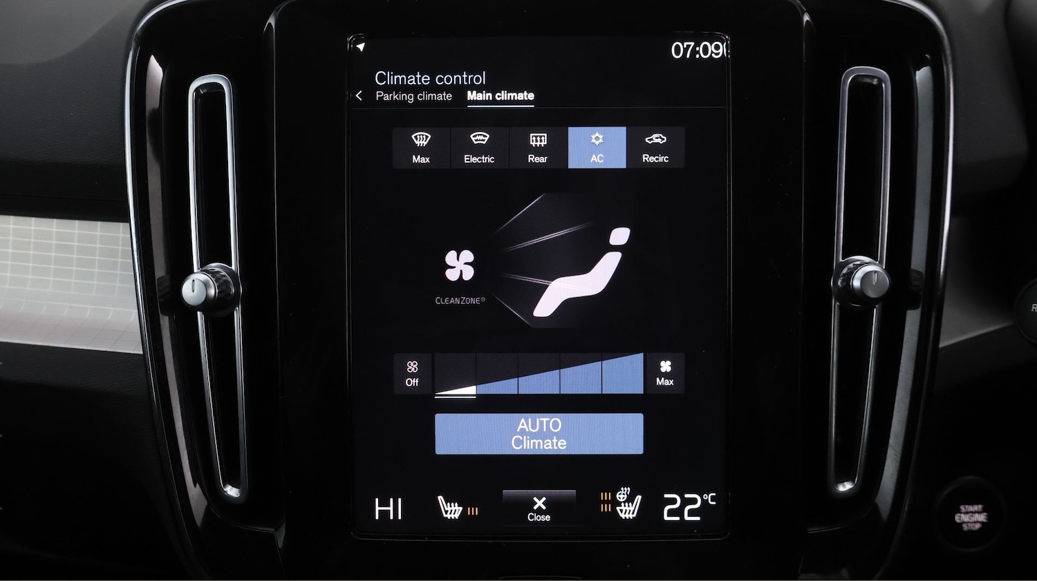 Used Volvo XC40 2022 for sale - 77436256: Photo 11