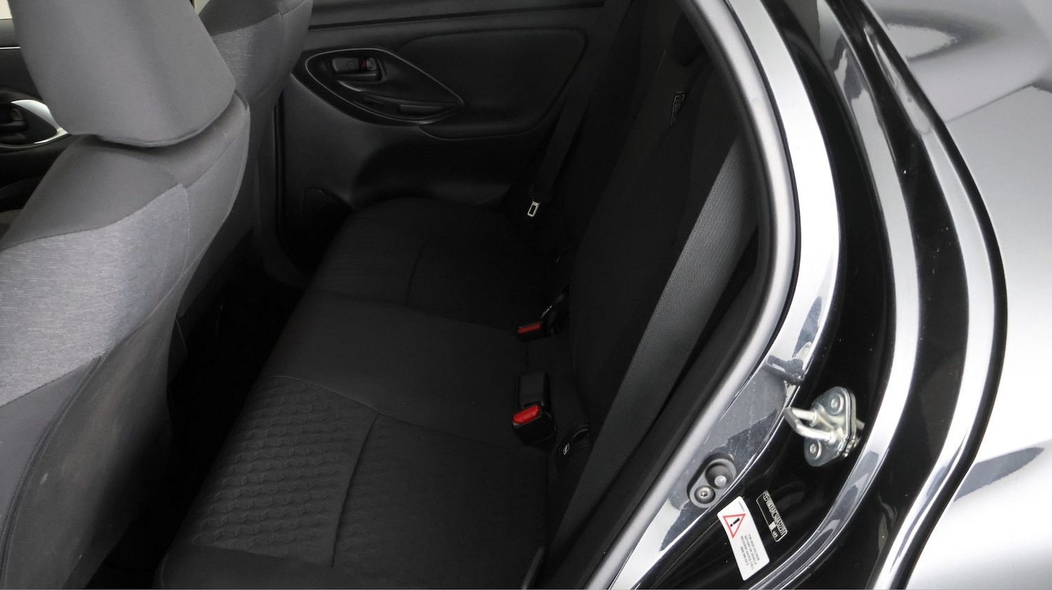 Used Toyota Yaris 2023 for sale - 77364162: Photo 15