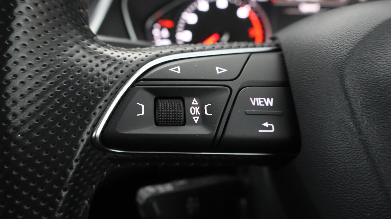 Used Audi Q5 2018 for sale - 76715205: Photo 25