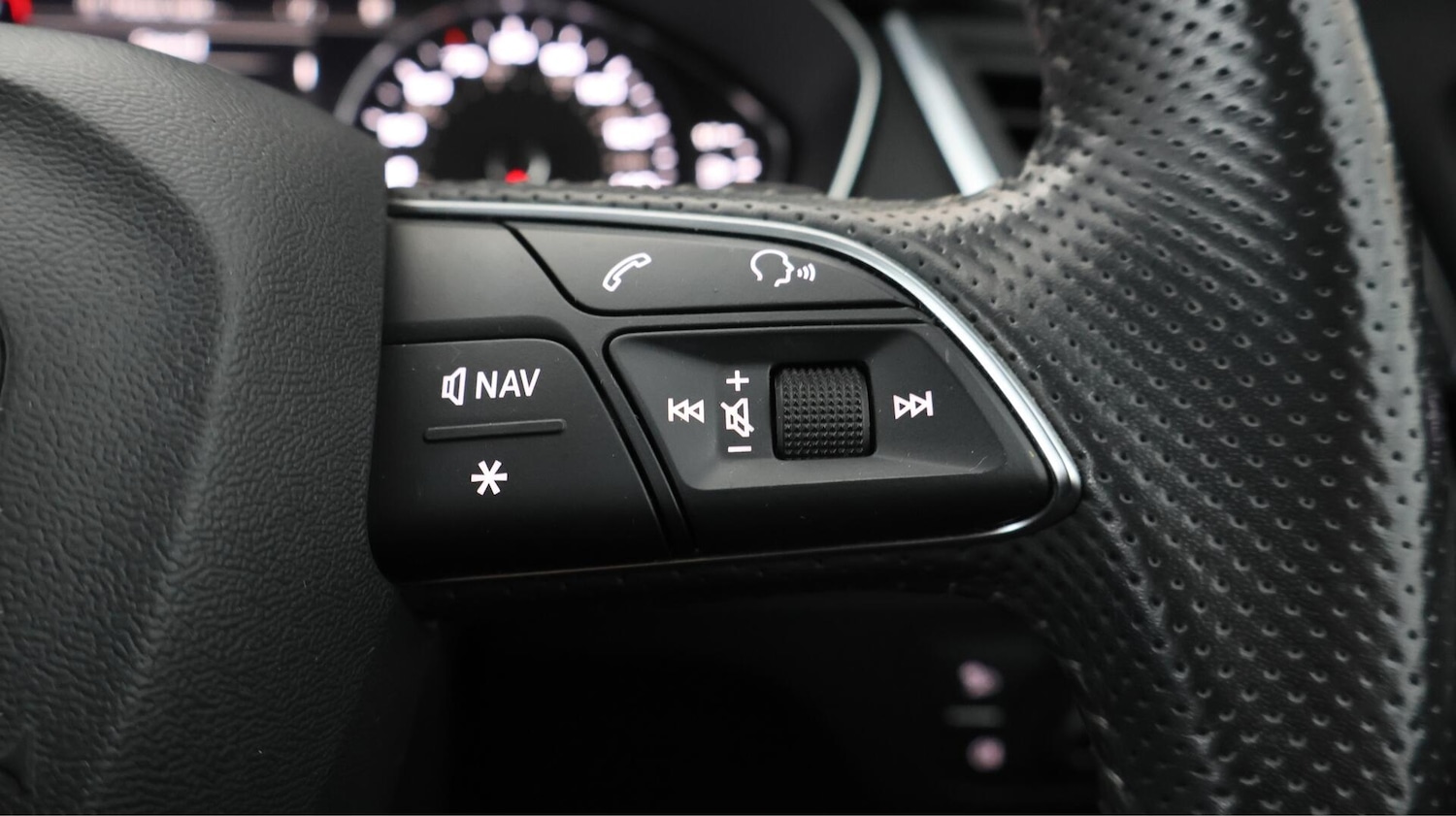 Used Audi Q5 2018 for sale - 76715205: Photo 26