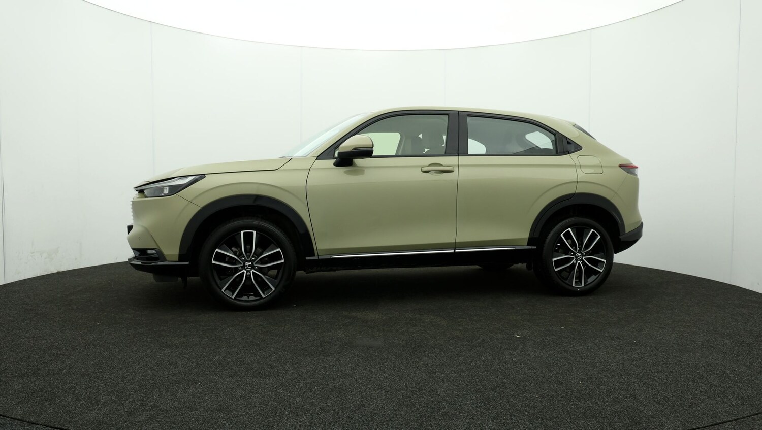 Used Honda HR-V for sale - 76810615: Photo 63