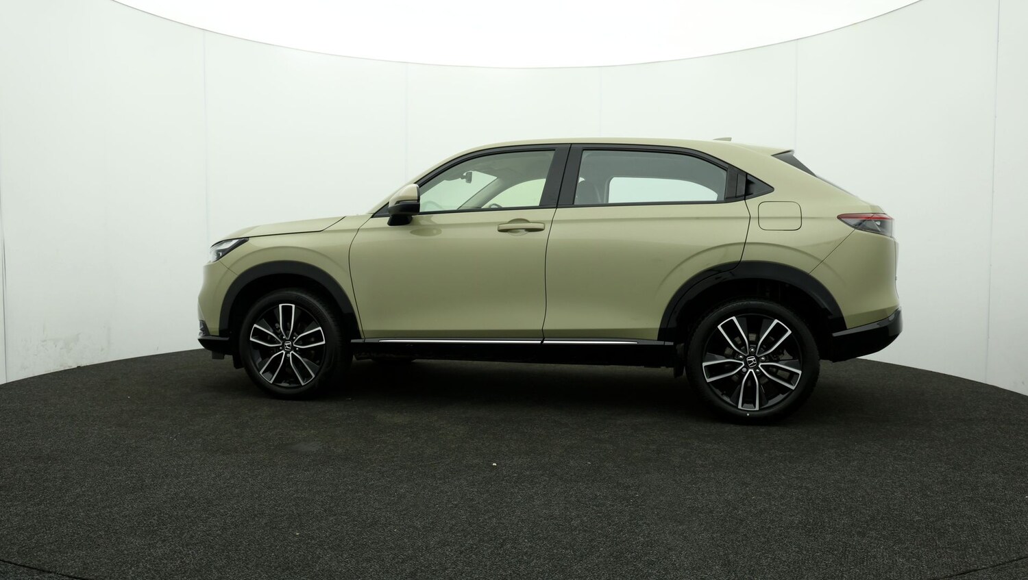 Used Honda HR-V for sale - 76810615: Photo 67