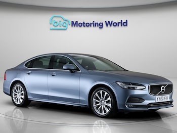 (20) - 2.0 T4 Momentum Plus Saloon 4dr Petrol Auto Euro 6 (s/s) (190 ps)