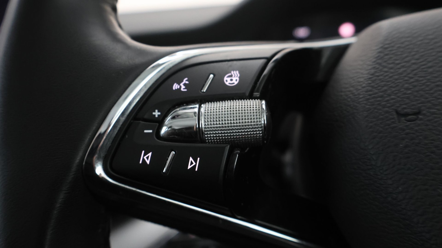 Used Skoda Enyaq 2022 for sale - 77303858: Photo 23