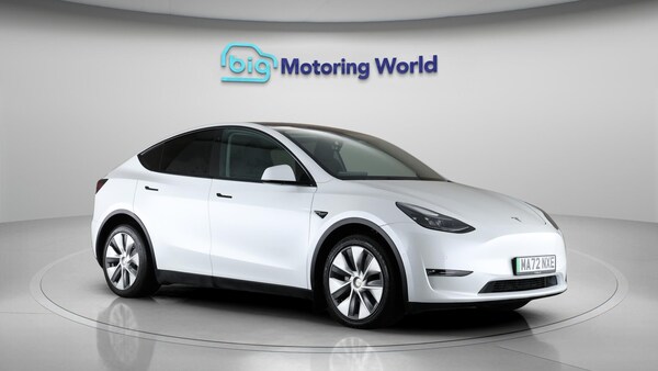 Used Tesla Model Y for sale - 76251437: Photo 2