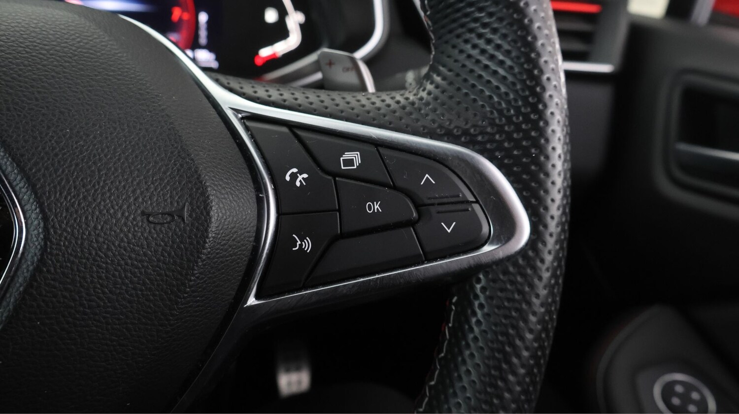 Used Renault Clio 2020 for sale - 78152931: Photo 24