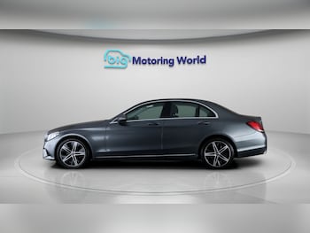 Used Mercedes-Benz C Class 2021 for sale - 77778935: Photo