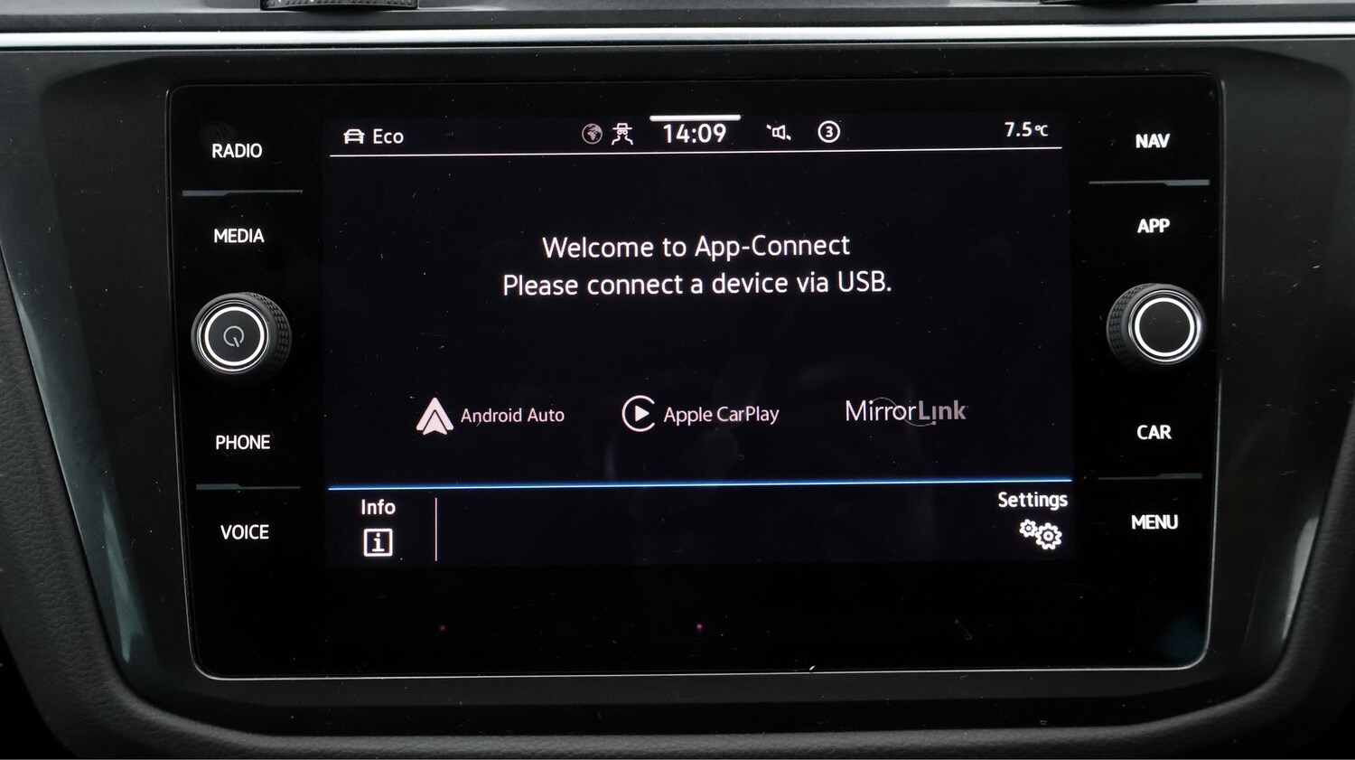 Used Volkswagen Tiguan 2022 for sale - 77310397: Photo 23