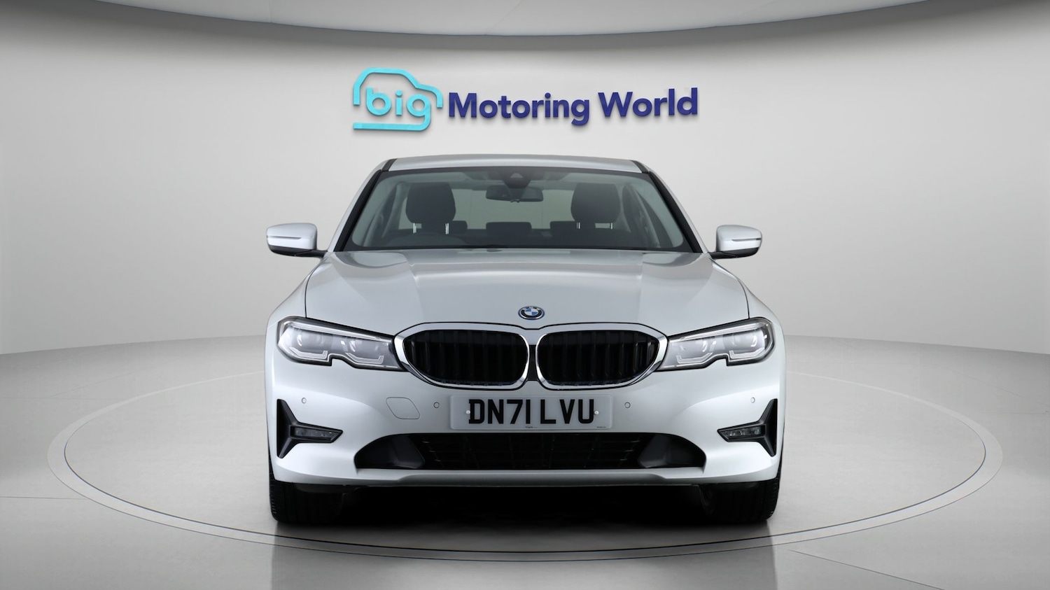Used BMW 3 Series for sale - 77181573: Photo 2