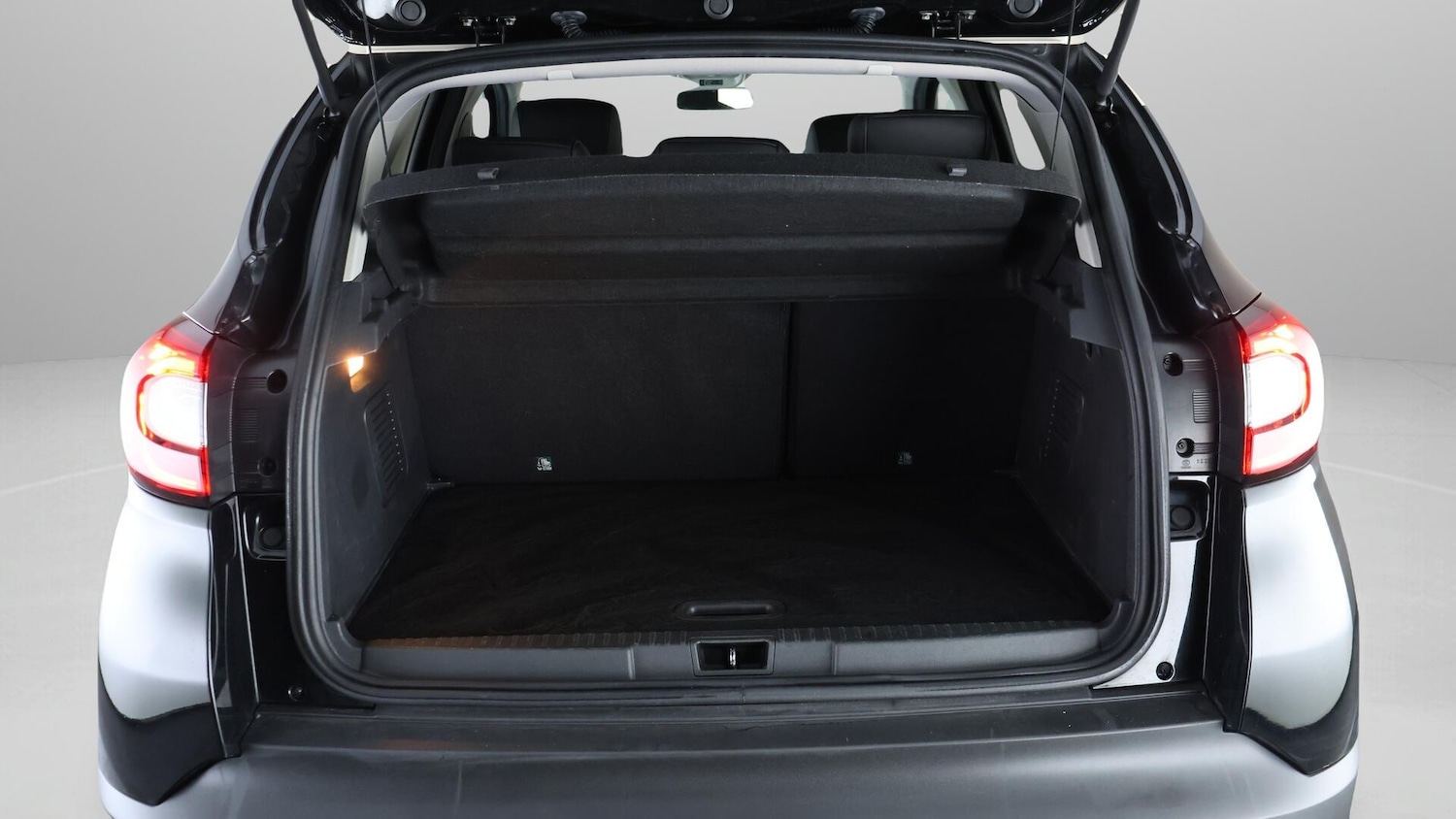 Used Renault Captur 2019 for sale - 76633596: Photo 18